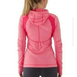 lululemon pants with logo on leg